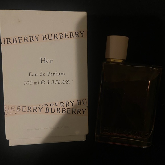 SOLD Her Burberry Perfume 💞 - Picture 5 of 5